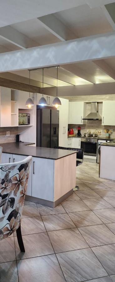 The Holiday House Harties Hartbeespoort Exterior foto