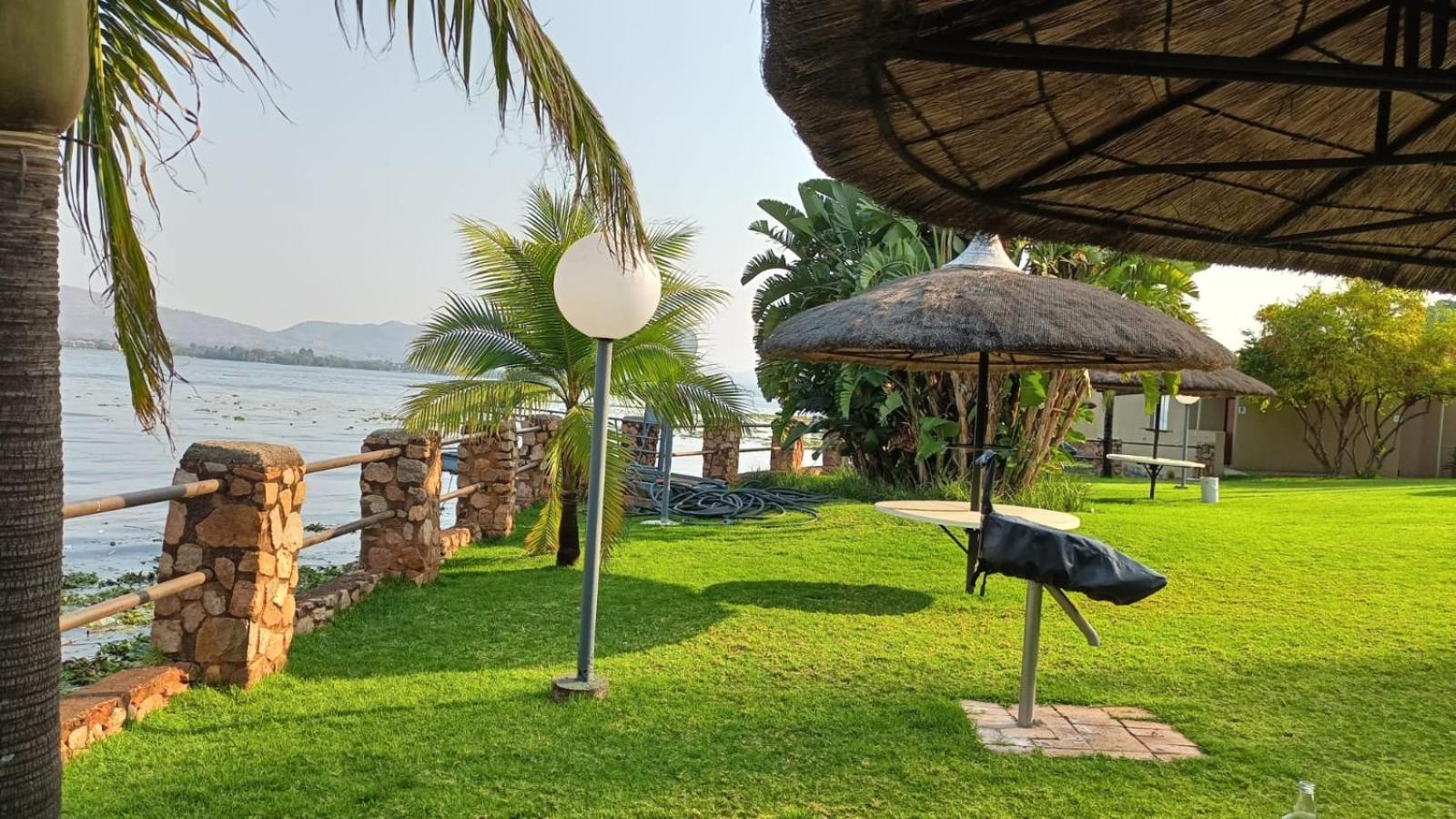 The Holiday House Harties Hartbeespoort Exterior foto