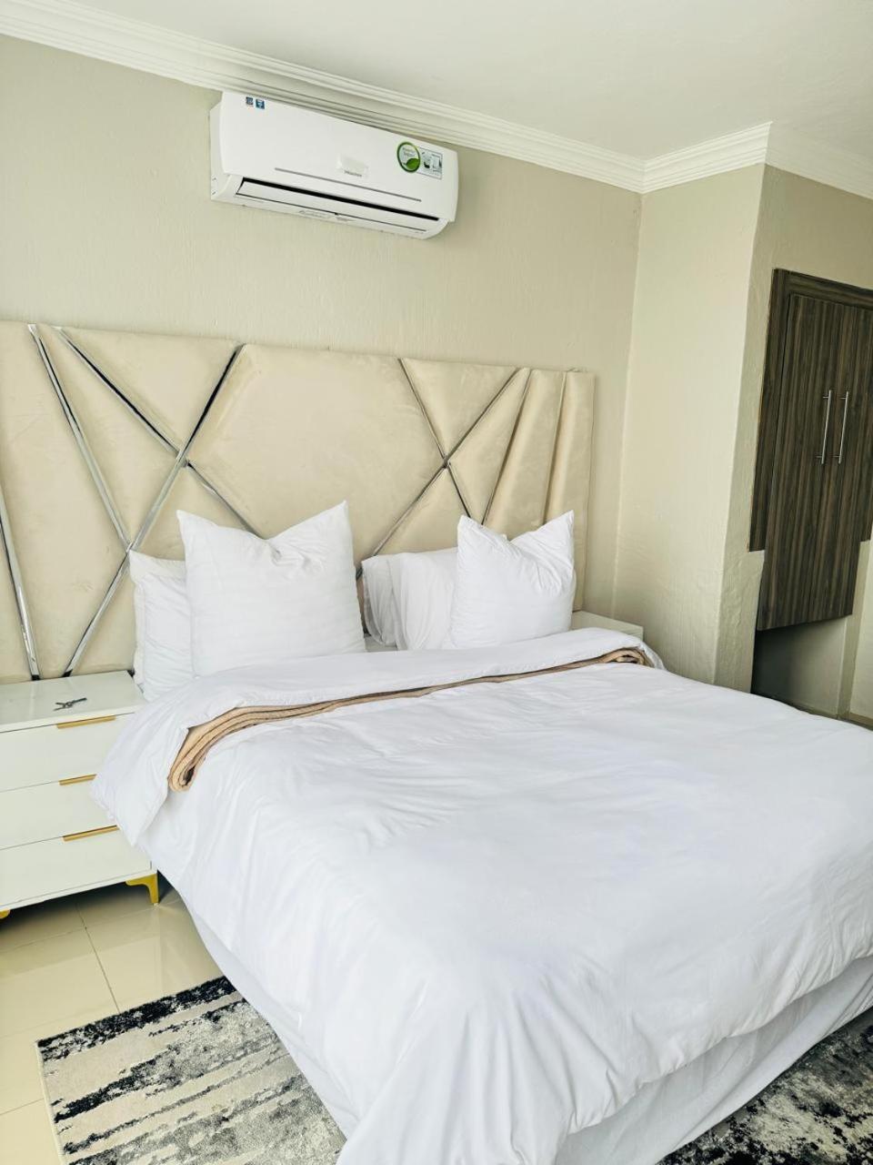 The Holiday House Harties Hartbeespoort Exterior foto